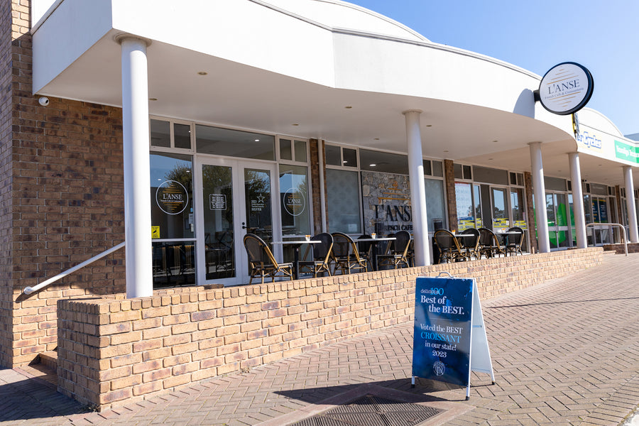 L'Anse French Café shopfront on Liverpool Street, Port Lincoln